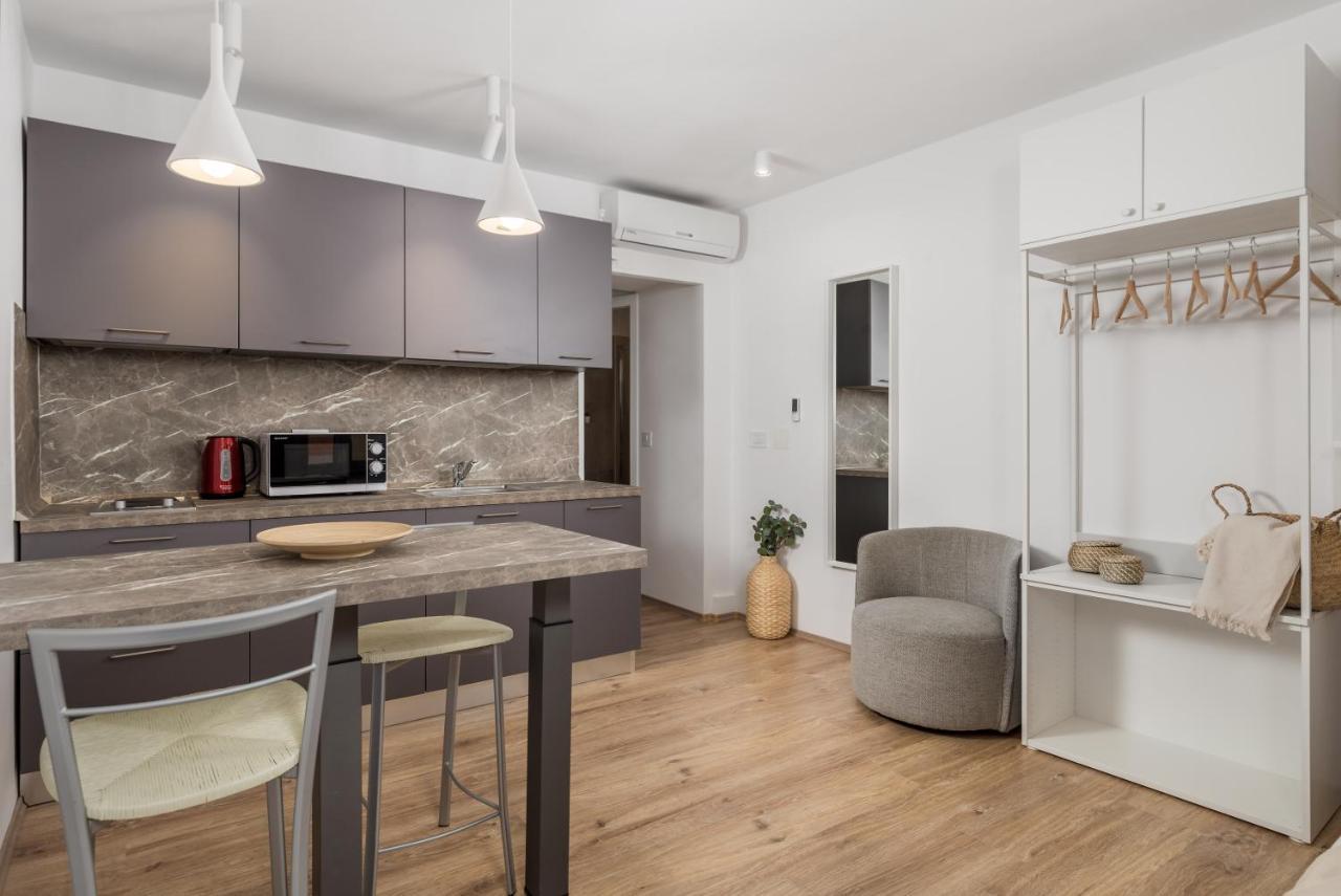 Main Street Apartments 2 Rijeka Eksteriør bilde