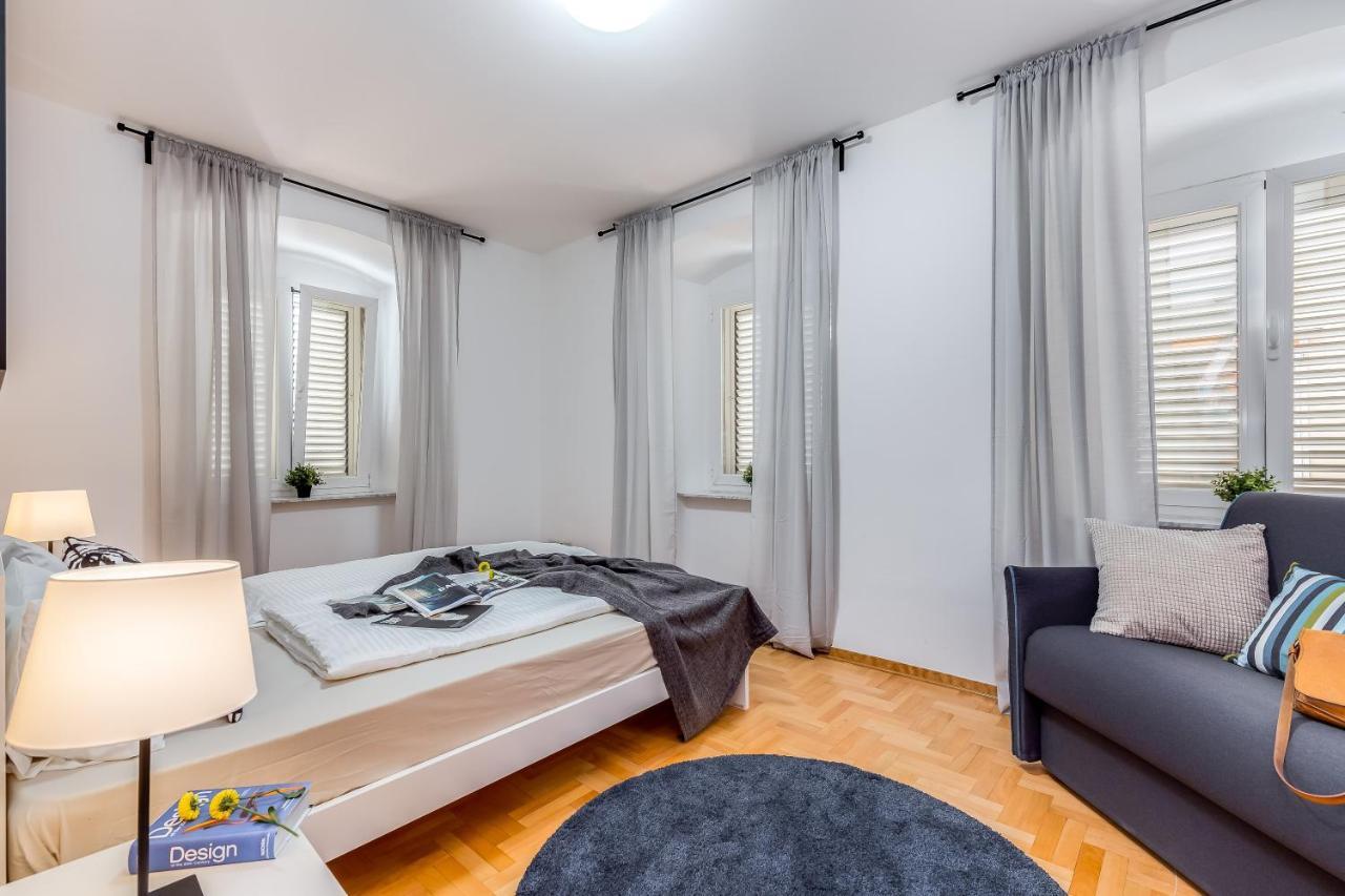 Main Street Apartments 2 Rijeka Eksteriør bilde